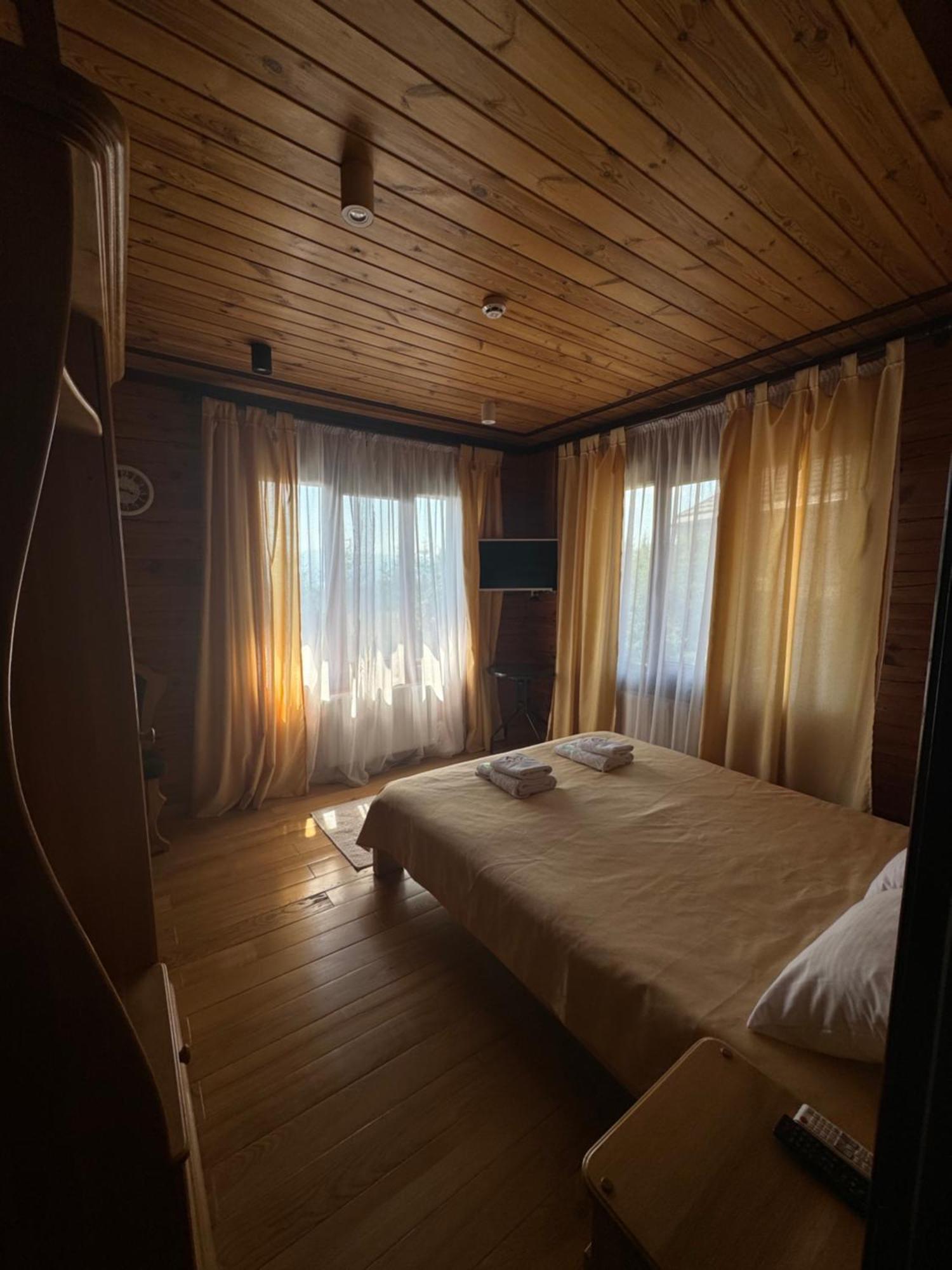 Golden Nest Apartment Yablunytsya Luaran gambar
